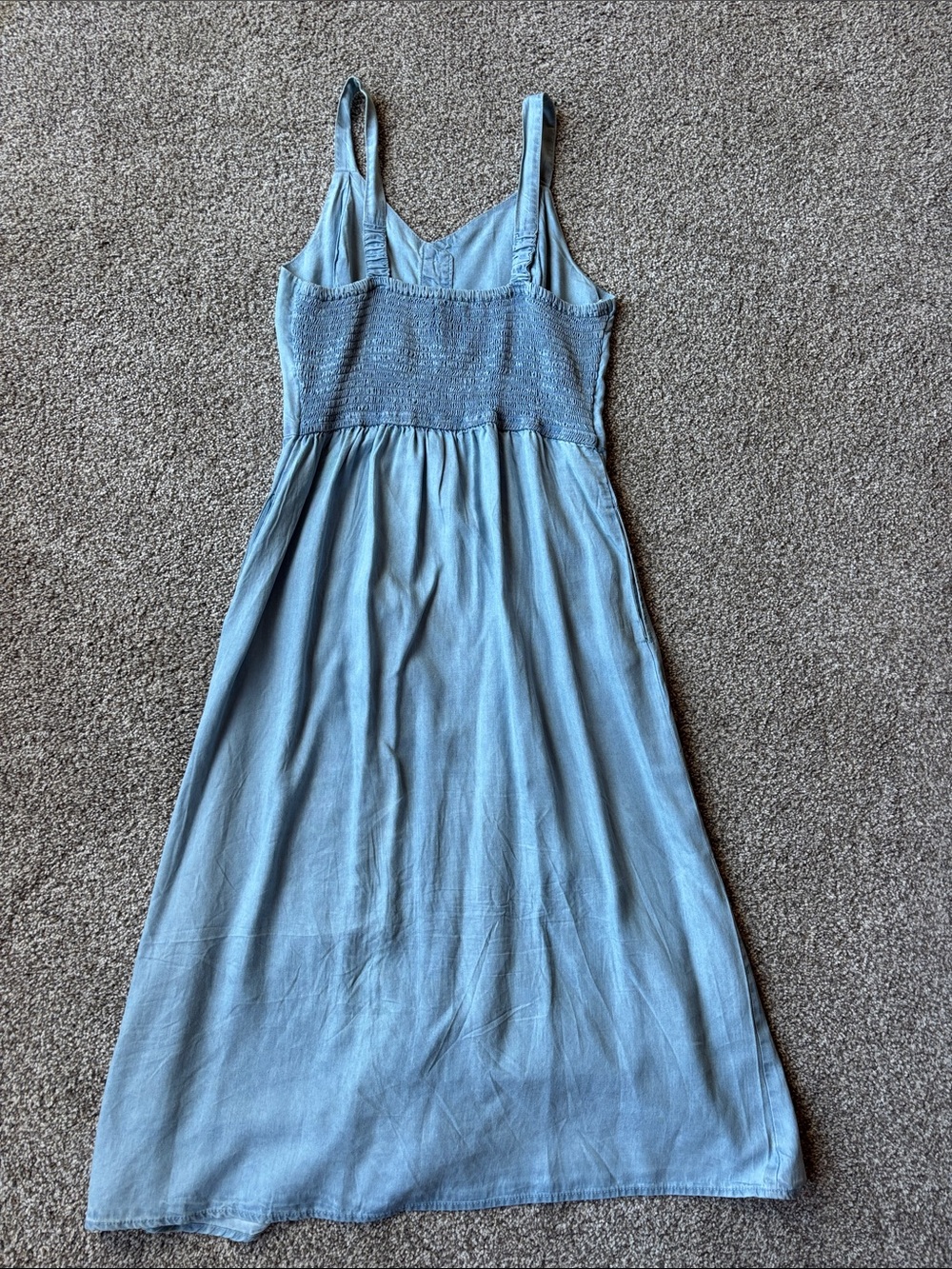 V-Neck Light Blue Button-Front Midi Dress - Picture 4 of 5